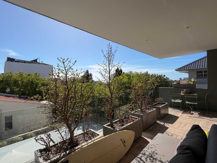 2 Bedroom Property for Sale in Green Point Western Cape